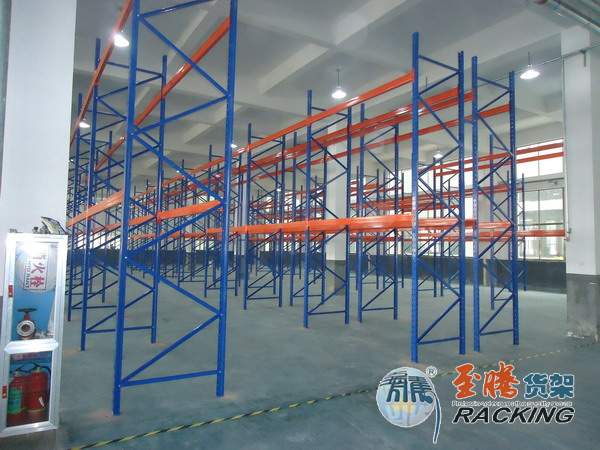 重型倉(cāng)庫(kù)貨架